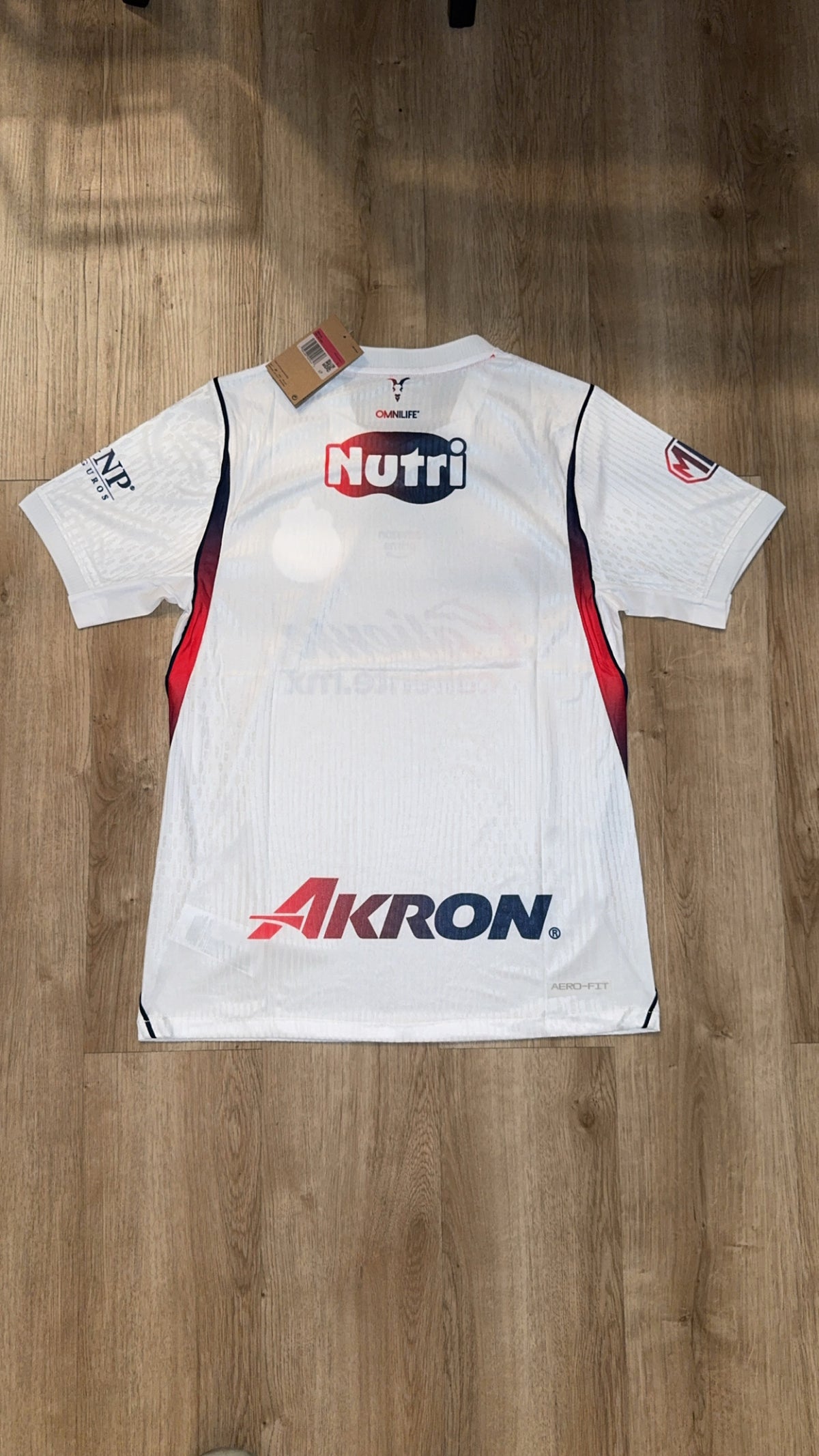 Chiva White Kit